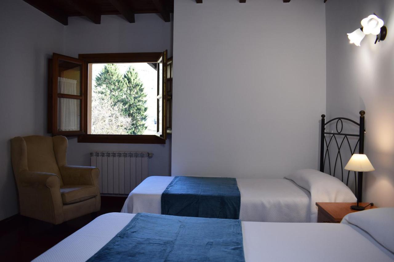 Apartamentos Rurales La Taberna Matienzo Exterior photo